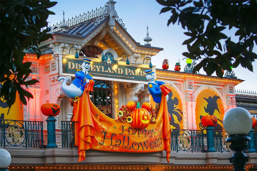 ambiance halloween à Disneyland