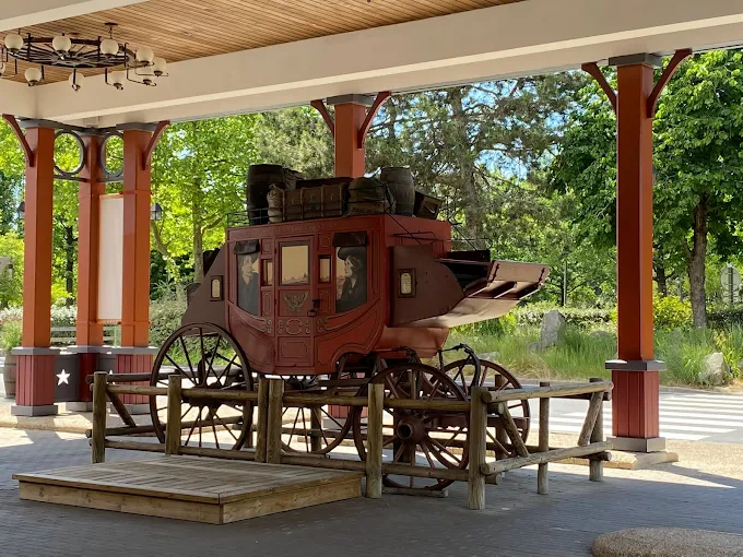 Ambiance extérieure de l'hôtel Disney Cheyenne