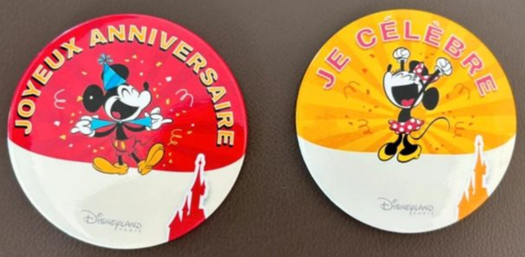 badge Joyeux anniversaire Disneyland Paris 