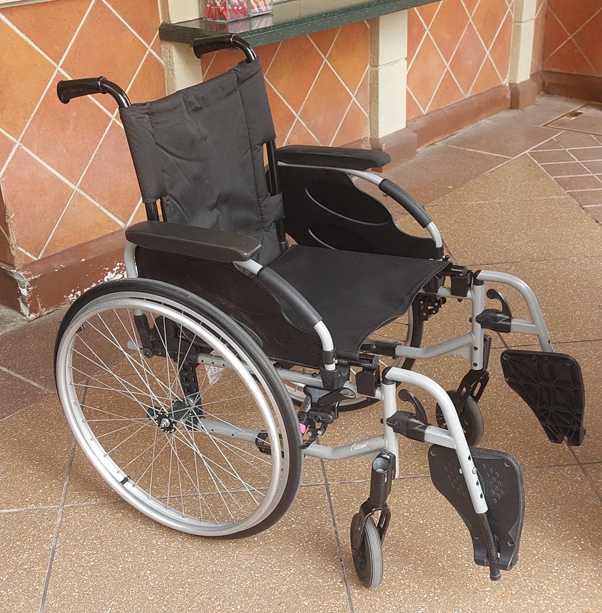 Les fauteuils roulant de location à Disneyland Paris